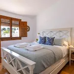 Cala Blanca * خافييا